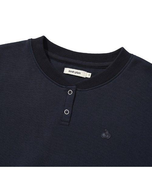 KIRSH(キルシー)の「KIRSH PLAIN BUTTON POINT SWEATSHIRT キルシー プレイン ボタン ポイント スウェット(スウェット・レディース・グレー/ダークネイビー・ONE SIZE)」の9枚目の写真