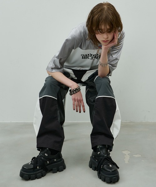 AIVER(アイバー)の「AIVER フットボールゲームシャツ(Tシャツ/カットソー・メンズ・ブラック/シルバー/ダークグレー・SMALL/MEDIUM/LARGE)」の4枚目の写真
