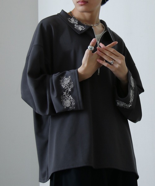 NILWAY(ニルウェイ)の「【25AW新作】フラワー 刺繍 ハーフジップ フレアスリーブ ポンチ 長袖 ロング Tシャツ(スウェット・メンズ・ホワイト/チャコール/ブラック・MEDIUM/LARGE)」の3枚目の写真