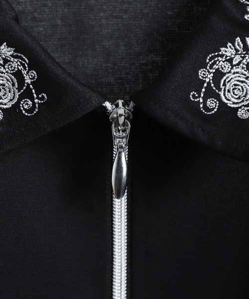 NILWAY(ニルウェイ)の「【25AW新作】フラワー 刺繍 ハーフジップ フレアスリーブ ポンチ 長袖 ロング Tシャツ(スウェット・メンズ・ホワイト/チャコール/ブラック・MEDIUM/LARGE)」の5枚目の写真