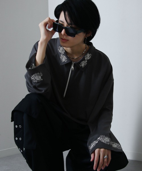 NILWAY(ニルウェイ)の「【25AW新作】フラワー 刺繍 ハーフジップ フレアスリーブ ポンチ 長袖 ロング Tシャツ(スウェット・メンズ・ホワイト/チャコール/ブラック・MEDIUM/LARGE)」の22枚目の写真