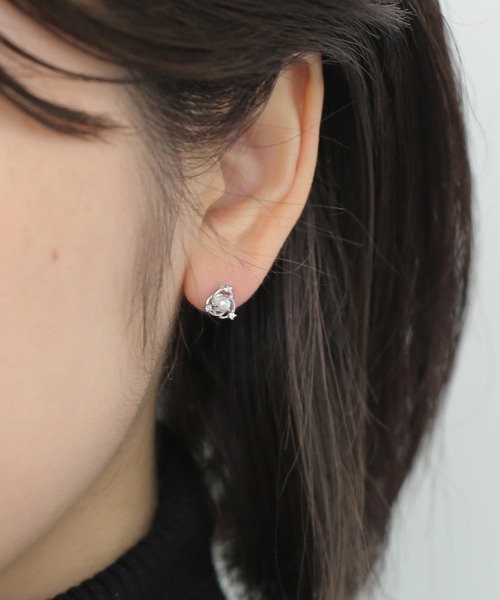Peoney/サージカルステンレス センターパールピアス（ピアス（両