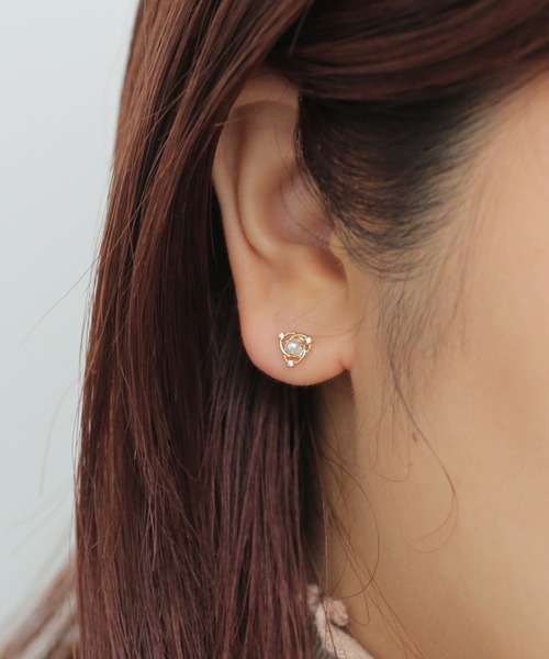 Peoney/サージカルステンレス センターパールピアス（ピアス（両