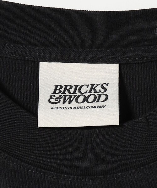 MONKEY TIME（モンキータイム）の「＜Bricks & Wood＞ OLD ENGLISH Tシャツ（Tシャツ/カットソー・メンズ・ブラック・M/L/XL）」の7枚目の写真
