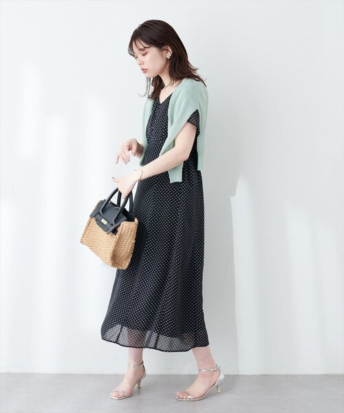 natural couture(ナチュラルクチュール)の「チューリップスリーブワンピース(ワンピース・レディース・サックスブルー/オフホワイト/ミント/ブラック/パープル・FREE)」の18枚目の写真