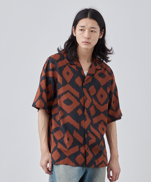 B.C STOCK(ベーセーストック)の「WALL PAPER ハーフスリーブシャツ(シャツ/ブラウス・メンズ・ブラック/ブラック系その他/ネイビー・MEDIUM/LARGE)」の5枚目の写真