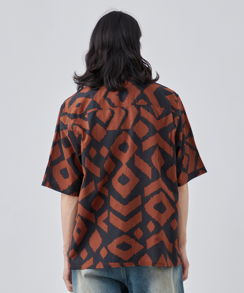 B.C STOCK(ベーセーストック)の「WALL PAPER ハーフスリーブシャツ(シャツ/ブラウス・メンズ・ブラック/ブラック系その他/ネイビー・MEDIUM/LARGE)」の7枚目の写真