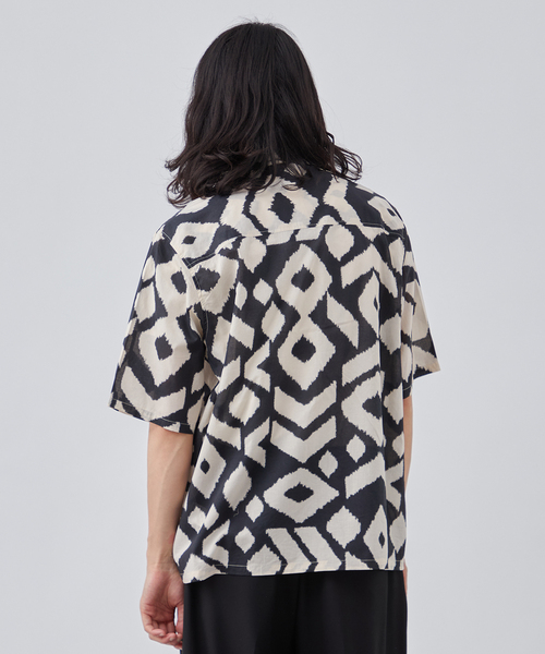 B.C STOCK(ベーセーストック)の「WALL PAPER ハーフスリーブシャツ(シャツ/ブラウス・メンズ・ブラック/ブラック系その他/ネイビー・MEDIUM/LARGE)」の11枚目の写真