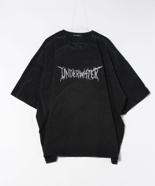 a.p.o.v.（エーピーオービー）の「a.p.o.v. デビルフォントロゴダートピグメントスーパーオーバーサイズTシャツ（Tシャツ/カットソー・メンズ・ブラック/グレー・ONESIZE）」の5枚目の写真