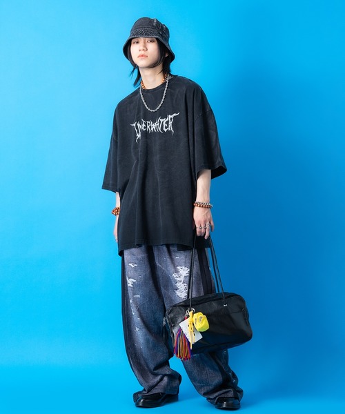 a.p.o.v.（エーピーオービー）の「a.p.o.v. デビルフォントロゴダートピグメントスーパーオーバーサイズTシャツ（Tシャツ/カットソー・メンズ・ブラック/グレー・ONESIZE）」の4枚目の写真
