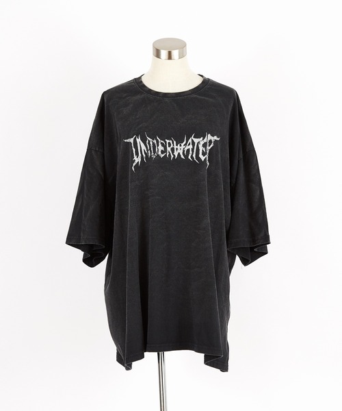 a.p.o.v.（エーピーオービー）の「a.p.o.v. デビルフォントロゴダートピグメントスーパーオーバーサイズTシャツ（Tシャツ/カットソー・メンズ・ブラック/グレー・ONESIZE）」の10枚目の写真