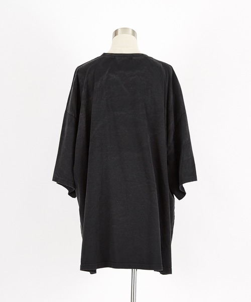 a.p.o.v.（エーピーオービー）の「a.p.o.v. デビルフォントロゴダートピグメントスーパーオーバーサイズTシャツ（Tシャツ/カットソー・メンズ・ブラック/グレー・ONESIZE）」の11枚目の写真
