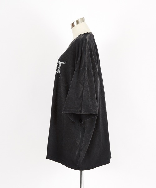 a.p.o.v.（エーピーオービー）の「a.p.o.v. デビルフォントロゴダートピグメントスーパーオーバーサイズTシャツ（Tシャツ/カットソー・メンズ・ブラック/グレー・ONESIZE）」の12枚目の写真
