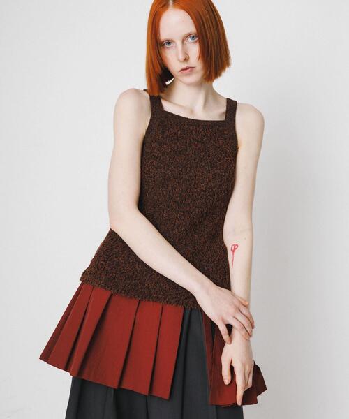 LAATO（ラート）の「mosa knit camisole（キャミソール・レディース・ブラウン/グリーン・FREE）」の2枚目の写真