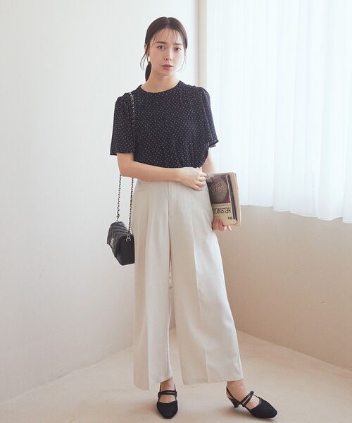 earth music&ecology(アースミュージックアンドエコロジー)の「マジョリカプリーツ半袖ブラウス(シャツ/ブラウス・レディース・アイボリー/ブラック/サックスブルー/ピンクベージュ/ブルー系その他3・FREE)」の15枚目の写真