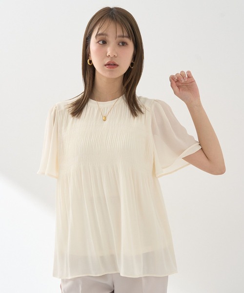 earth music&ecology(アースミュージックアンドエコロジー)の「マジョリカプリーツ半袖ブラウス(シャツ/ブラウス・レディース・アイボリー/ブラック/サックスブルー/ピンクベージュ/ブルー系その他3・FREE)」の1枚目の写真