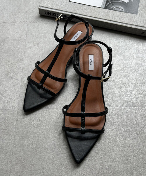 DouDou(ドゥドゥ)の「ポインテッドストラップサンダル(ブーツ・レディース・ブラック/シルバー/ゴールド・SMALL/MEDIUM/LARGE)」の10枚目の写真