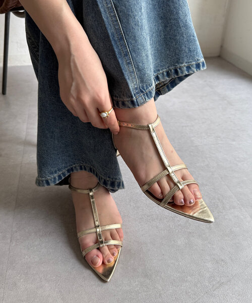 DouDou(ドゥドゥ)の「ポインテッドストラップサンダル(ブーツ・レディース・ブラック/シルバー/ゴールド・SMALL/MEDIUM/LARGE)」の16枚目の写真