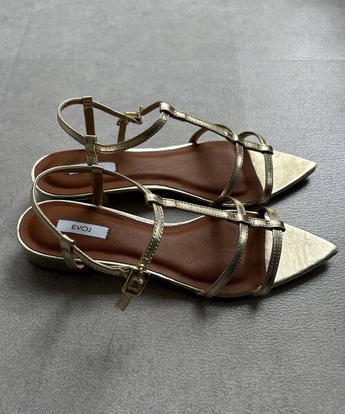 DouDou(ドゥドゥ)の「ポインテッドストラップサンダル(ブーツ・レディース・ブラック/シルバー/ゴールド・SMALL/MEDIUM/LARGE)」の12枚目の写真
