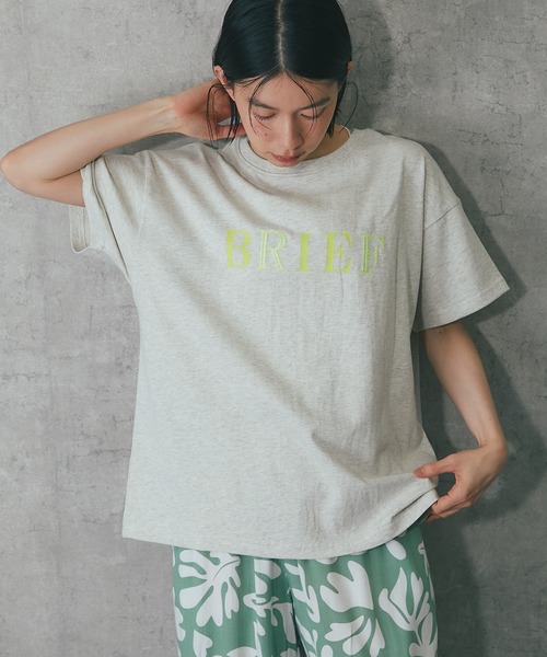 ANOTHER S（アナザーエス）の「ポイント刺繍ロゴTシャツ（Tシャツ/カットソー・レディース・杢グレー/ホワイト/チャコールグレー/ブラック・FREE）」の6枚目の写真