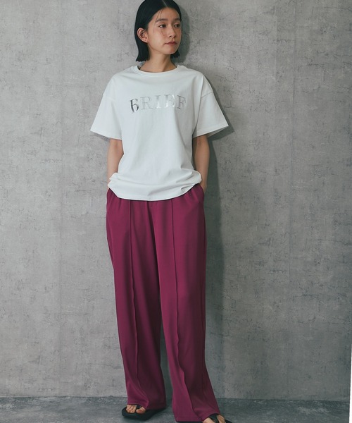 ANOTHER S（アナザーエス）の「ポイント刺繍ロゴTシャツ（Tシャツ/カットソー・レディース・杢グレー/ホワイト/チャコールグレー/ブラック・FREE）」の21枚目の写真
