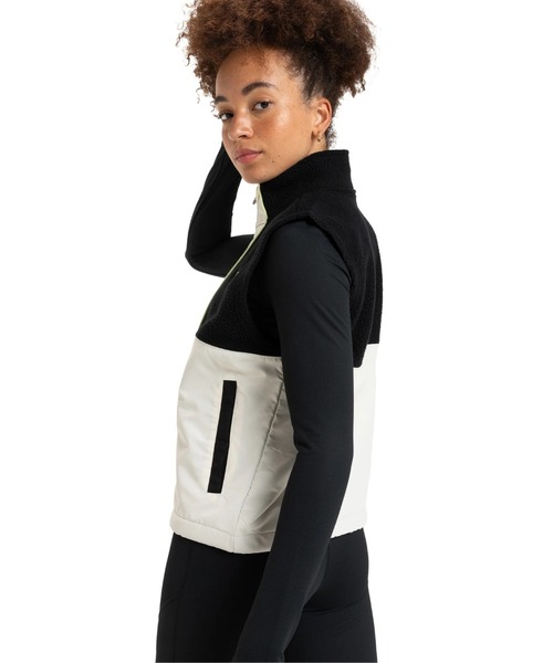 ROXY（ロキシー）の「WAVES OF WARMTH LAYE /ロキシールーズフィットシルエットベスト（ベスト・レディース・ブラック・MEDIUM/SMALL/X-SMALL）」の7枚目の写真