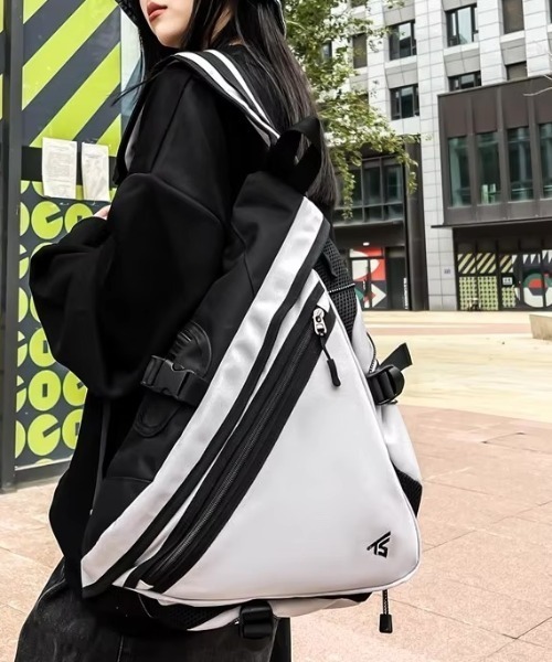 Z)【BLINGLEADS】ﾜﾝｼｮﾙﾀﾞｰ BODY BAG 1/ABM22090（ボディバッグ