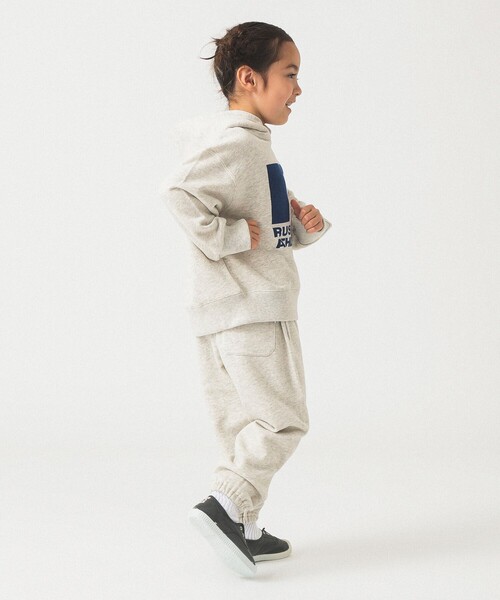 Russell Athletic(ラッセルアスレティック)の「【別注】RUSSELL ATHLETIC / スウェットパーカー 2025FW(110~150cm)(スウェット・キッズ・ブラック/ホワイト系その他3・150/140/130/120/110)」の8枚目の写真