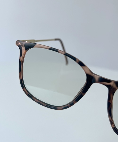 Futier land（フューティアランド）の「UV調光レンズメガネ（メガネ・レディース・ブラウン/クリア/ブラック・FREE）」の16枚目の写真