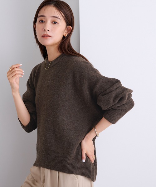 UR'S（ユアーズ）の「ヤクライククルーネックニット（ニット/セーター・レディース・レッド/杢グレー/ダークブラウン/ブラック/ホワイト・M/L/S）」の5枚目の写真