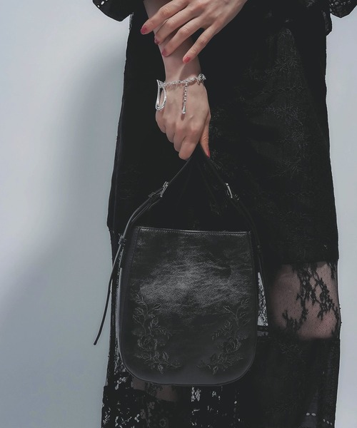 HARE（ハレ）の「シシュウミニショルダーバッグ(HARE)（ショルダーバッグ・レディース・ブラック/グリーン・FREE）」の5枚目の写真