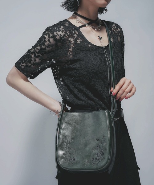 HARE（ハレ）の「シシュウミニショルダーバッグ(HARE)（ショルダーバッグ・レディース・ブラック/グリーン・FREE）」の8枚目の写真