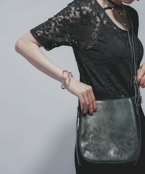 HARE（ハレ）の「シシュウミニショルダーバッグ(HARE)（ショルダーバッグ・レディース・ブラック/グリーン・FREE）」の9枚目の写真