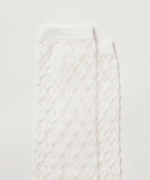 maturely(マチュアリー)の「maturely / ワイヤー メッシュ シアー ハイソックス(ソックス/靴下・レディース・ブラック/ホワイト・ONE SIZE)」の7枚目の写真