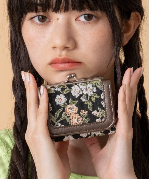 Casselini（キャセリーニ）の「Casselini(キャセリーニ)ジャガードウォレット（財布・レディース・サックスブルー/オレンジ/ブラック/ベージュ/グレー/ピンク・FREE）」の2枚目の写真