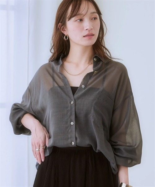 nissen(ニッセン)の「ロング丈シアーシャツ<大きいサイズ有>(シャツ/ブラウス・レディース・イエロー/ブルー系/オフホワイト/チャコールグレー/ブラウン系・LL/L/3L/M/S)」の12枚目の写真