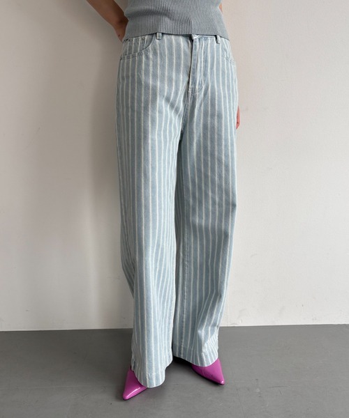 FUULLY STUDIO（フーリィーステューディオ）の「ストライプデニムパンツ（デニムパンツ・レディース・ライトブルー/ブルー・SMALL/MEDIUM）」の6枚目の写真