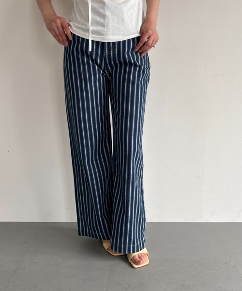 FUULLY STUDIO（フーリィーステューディオ）の「ストライプデニムパンツ（デニムパンツ・レディース・ライトブルー/ブルー・SMALL/MEDIUM）」の21枚目の写真