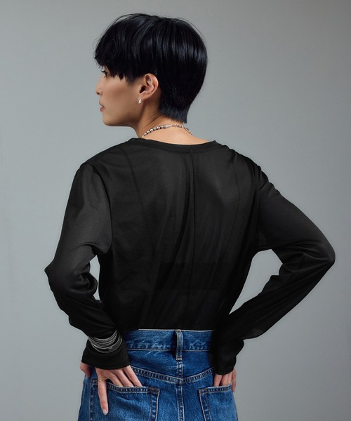 SALON adam et rope'（サロン アダム エ ロペ）の「【WEB限定】トリコットシアーロングTシャツ（Tシャツ/カットソー・レディース・ライトグレー/ブラック/オフホワイト・FREE）」の10枚目の写真