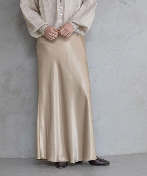 A part by（アパートバイ）の「カトリーヌサテンナロースカート（スカート・レディース・ボルドー/ネイビー/アイボリー/ベージュ系その他・SMALL/MEDIUM）」の3枚目の写真