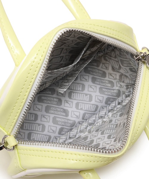 PUMA（プーマ）の「PUMA PUMA 1976 MICRO GRIP BAG / プーマ プーマ 1976 マイクログリップバッグ（ハンドバッグ・レディース・ブラック/レッド/グリーン・ONE SIZE）」の15枚目の写真