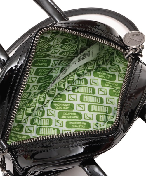PUMA（プーマ）の「PUMA PUMA 1976 MICRO GRIP BAG / プーマ プーマ 1976 マイクログリップバッグ（ハンドバッグ・レディース・ブラック/レッド/グリーン・ONE SIZE）」の7枚目の写真