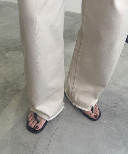 ISOOK（アイスー）の「フリンジデニムセットアップ（chiica original）/ セットアイテム 2点セット セルフカット 低身長 デニムパンツ ノースリーブ（セットアップ・レディース・ベージュ/ブルー・SMALL/MEDIUM）」の10枚目の写真