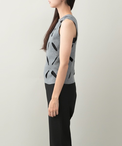 URBAN RESEARCH ROSSO WOMEN(アーバンリサーチ ロッソ)の「『別注』leinwande×ROSSO Flower Knitted Top(ニット/セーター・レディース・グレー/ホワイト・FREE)」の10枚目の写真