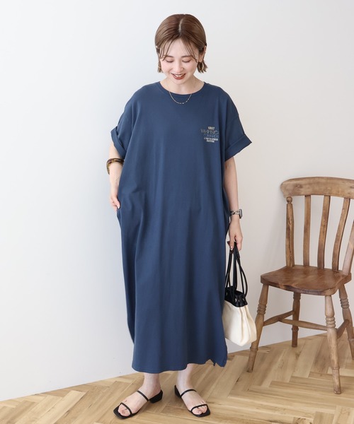 AMERICAN HOLIC(アメリカンホリック)の「【選べる丈】ツアーロゴ加工Tワンピース(ワンピース・レディース・ネイビー/ベージュ/チャコールグレー・M/L)」の1枚目の写真