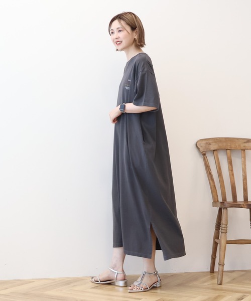 AMERICAN HOLIC(アメリカンホリック)の「【選べる丈】ツアーロゴ加工Tワンピース(ワンピース・レディース・ネイビー/ベージュ/チャコールグレー・M/L)」の13枚目の写真