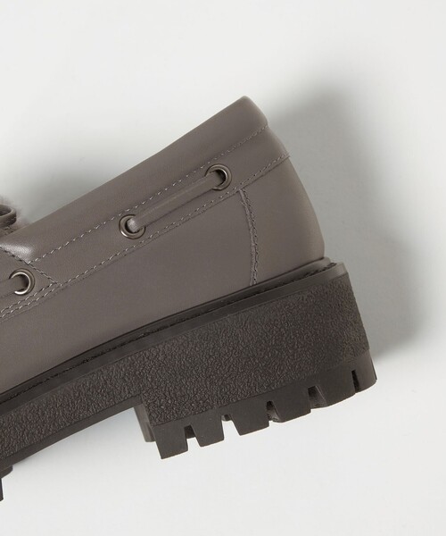 ODETTE E ODILE（オデットエオディール）の「レースアップモカシン フラット45↑（モカシン/デッキシューズ・レディース・ダークグレー/ブラック・22.5cm/23.5cm/23cm/24.5cm/24cm/25cm）」の4枚目の写真