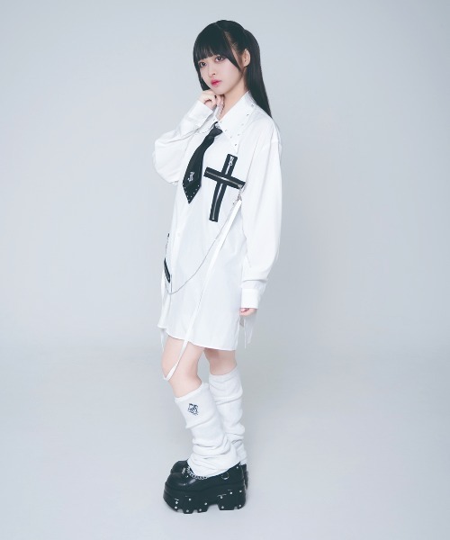 トラバストーキョー　テープ付きネクタイシャツ TRAVAS TOKYO/トラバス トーキョー』テープ付きネクタイシャツ（シャツ