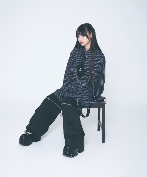 TRAVAS TOKYO(トラバス トウキョウ)の「『TRAVAS TOKYO/トラバス トーキョー』テープ付きネクタイシャツ(シャツ/ブラウス・レディース・ブラック×ホワイト/ホワイト・FREE)」の11枚目の写真