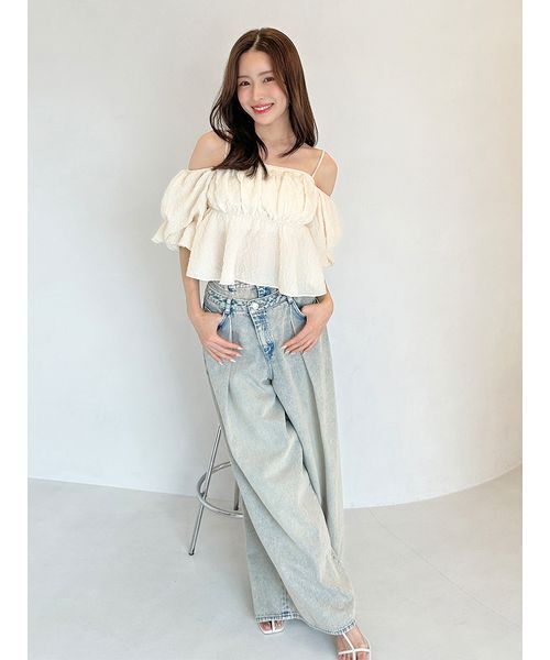 SNIDEL（スナイデル）の「オフショルフリルブラウス（シャツ/ブラウス・レディース・ブラック/オリーブ/ピンクベージュ/アイボリー・F）」の13枚目の写真